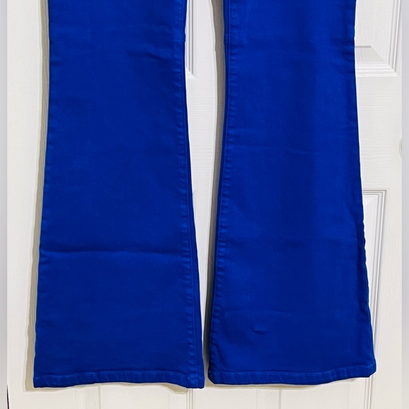 ALICE + OLIVIA Stacey Low Rise Bell Jean in Royalty (Sz 29). NWT. RETAIL 295 - Picture 5 of 14